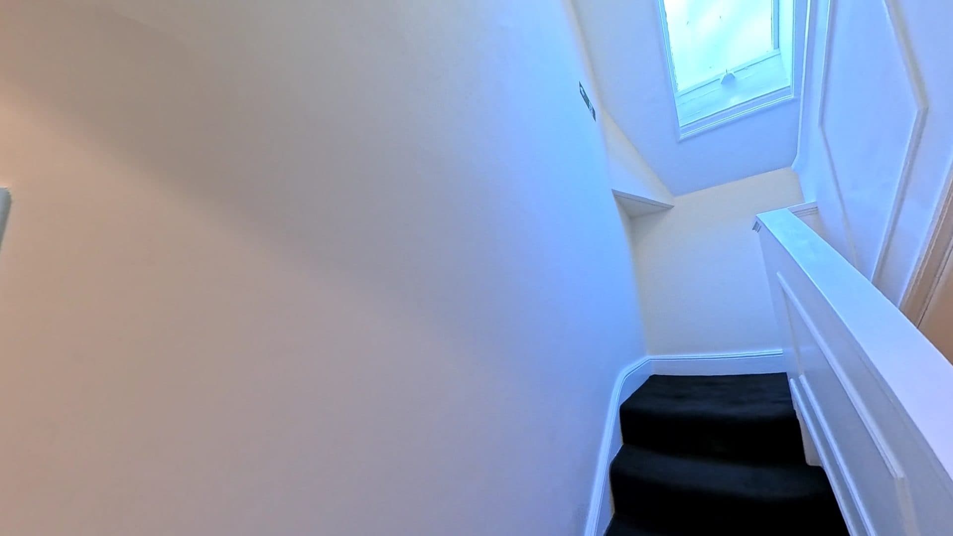 1 Bedroom Penthouse, Luton, LU2 4